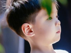刘耀文(光彩耀目 才华横溢)_刘耀文名字打分怎么样