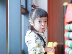 王紫萱名字打分_带紫字的名字_萱字取名寓意怎么样