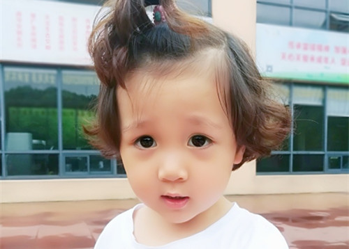 杨梓夏(积极进取 明艳动人)_杨梓夏名字打分怎么样