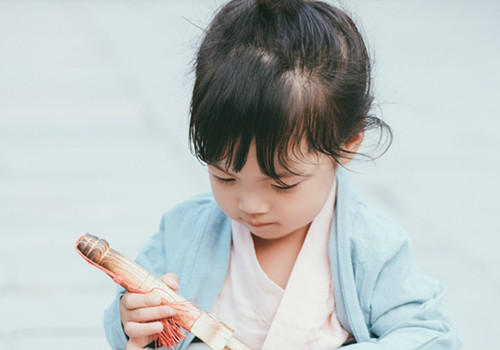 罗晨姓女孩名字属龙取名